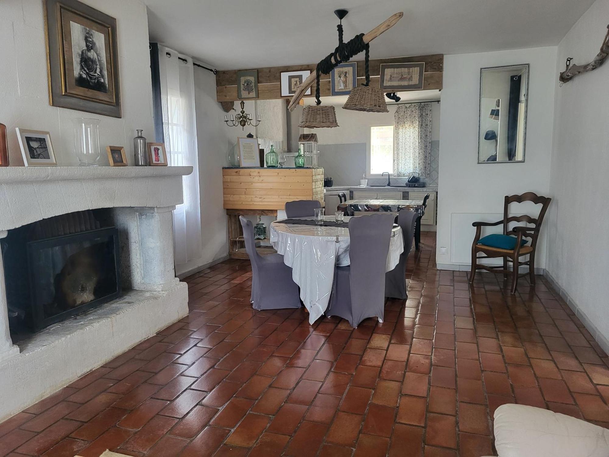 Maison Au Calme Sur Arles Villa Buitenkant foto