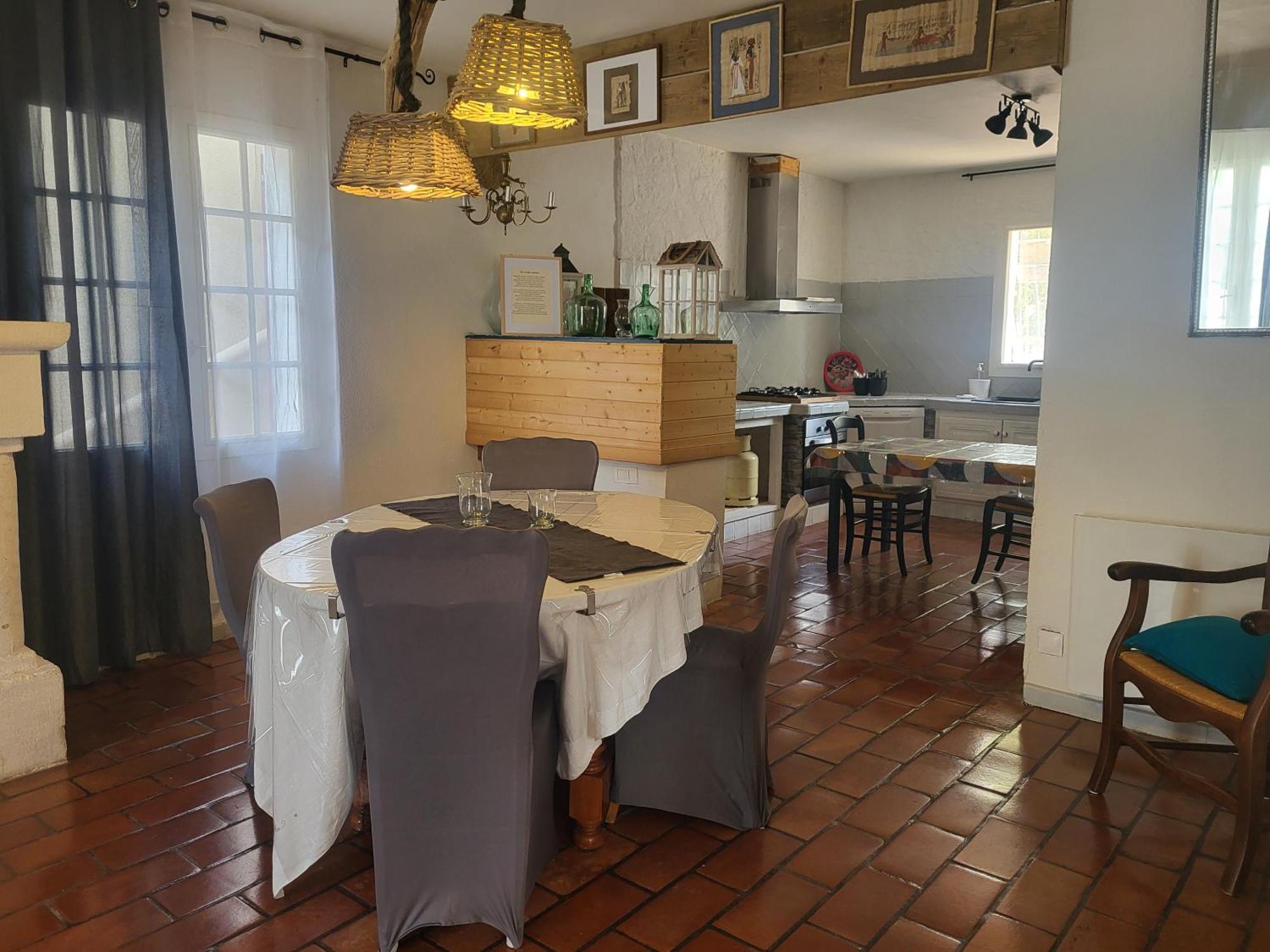 Maison Au Calme Sur Arles Villa Buitenkant foto